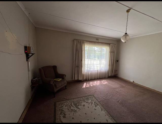 3 BEDROOM HOUSE FOR SALE IN HELDERSTROME AH